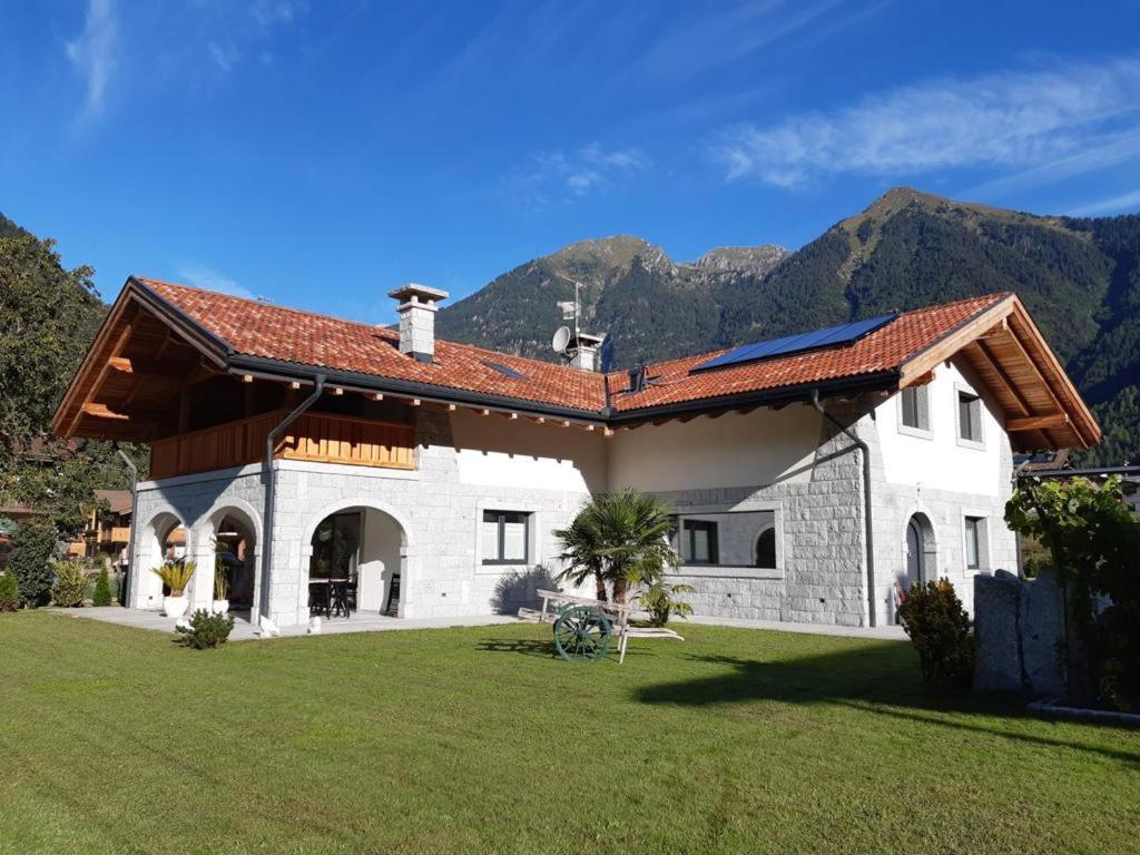 B&B Casa Il Sasso Pinzolo Extérieur photo
